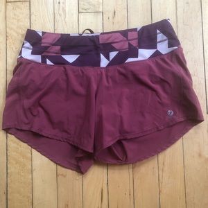 Oiselle Roga running shorts